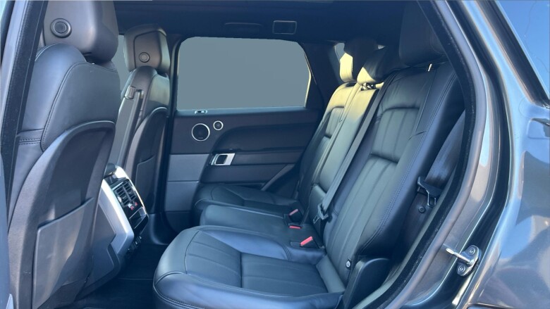 Land Rover Range Rover Sport 3.0 D300 HSE Dynamic Black 5dr Auto Diesel Estate